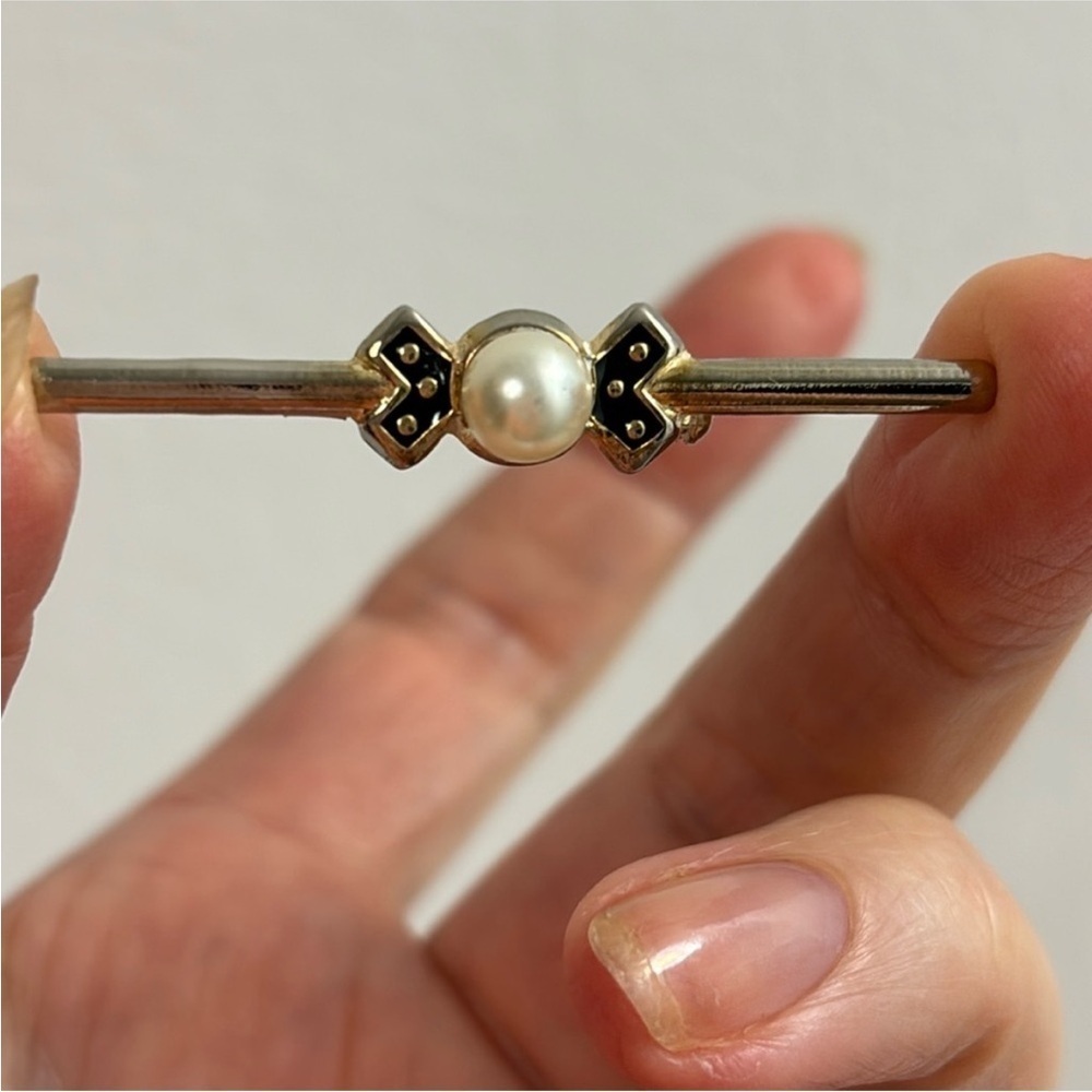 Vintage Faux pearl brooch art nouveau pin gold tone bar design black enamel - Picture 4 of 10